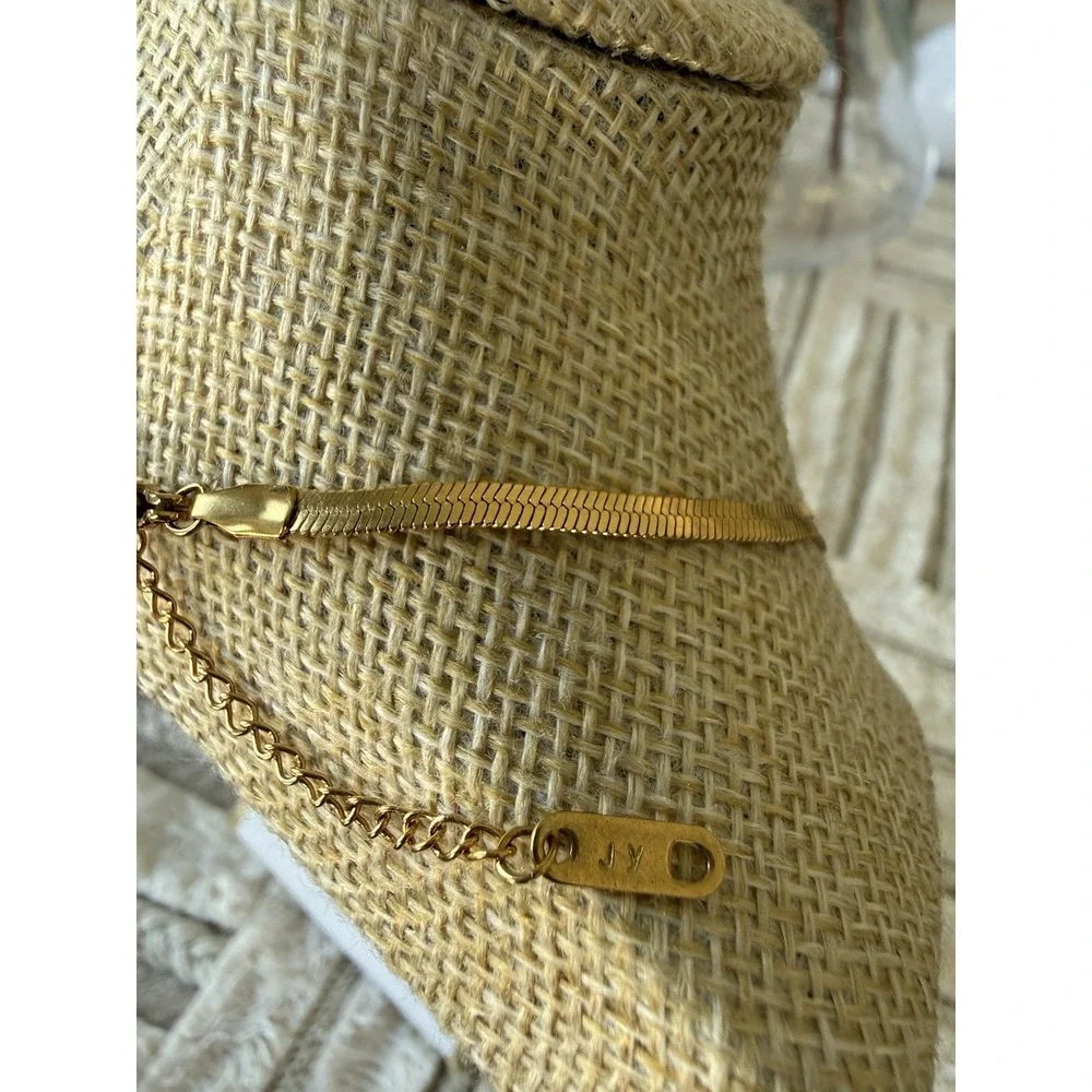 Vintage Minimalist 70's 80's Gold Plated 18gp Necklace V Green Stone Signed JY